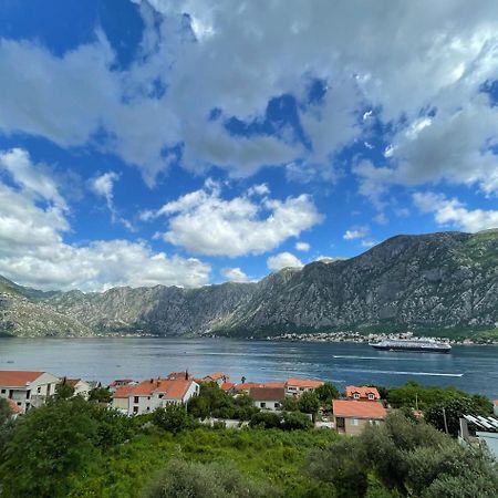 Apartments Krivokapic Prcanj With Bay View Kotor Buitenkant foto