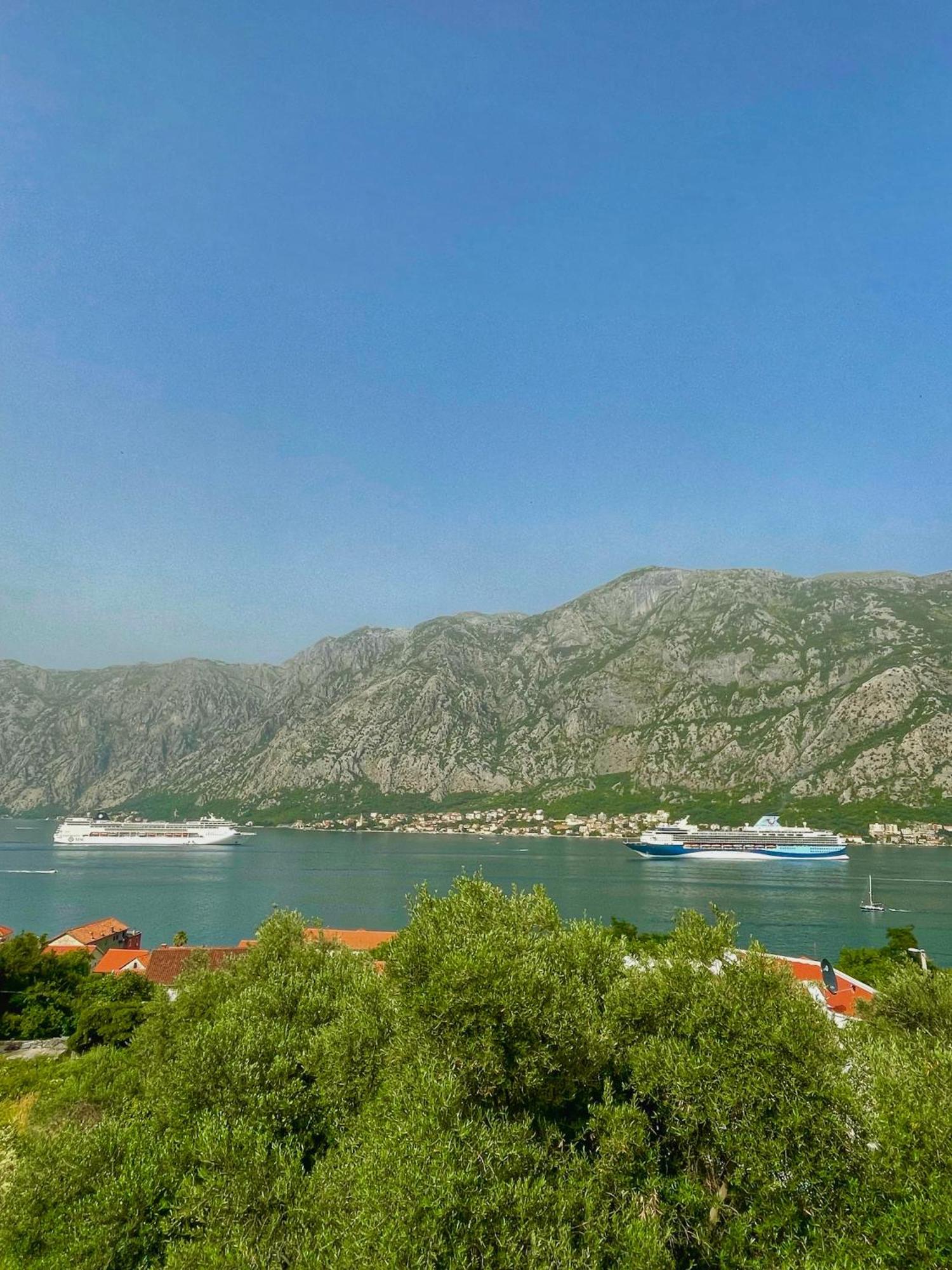 Apartments Krivokapic Prcanj With Bay View Kotor Buitenkant foto